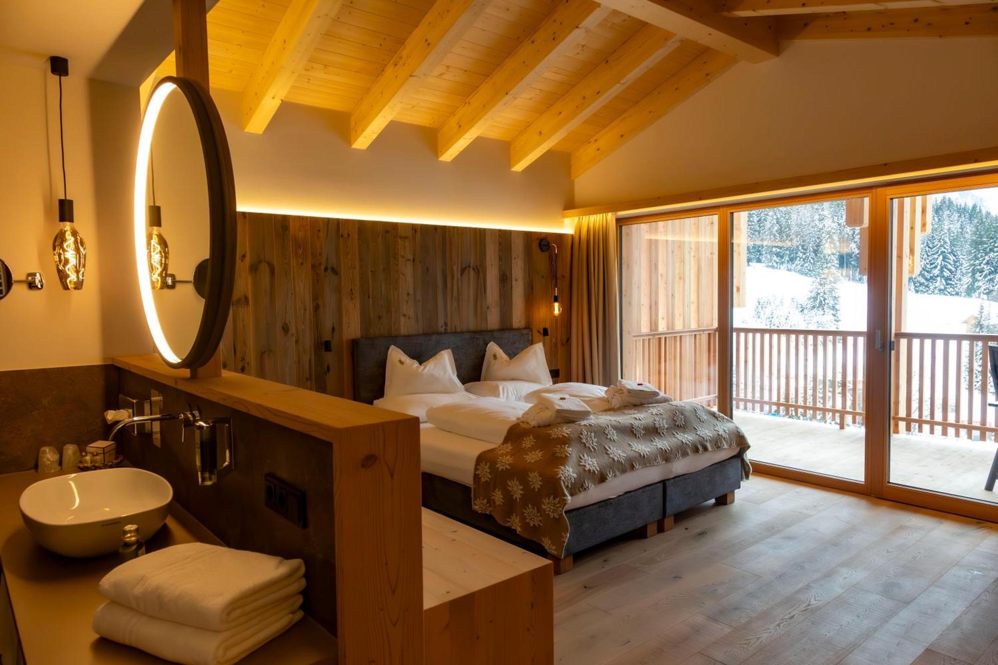 Hotel Rezia La Villa  Ngoại thất bức ảnh