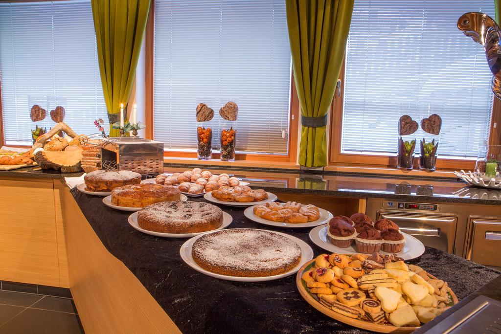 Hotel Rezia La Villa  Ngoại thất bức ảnh