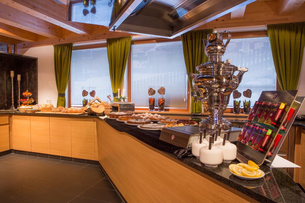 Hotel Rezia La Villa  Ngoại thất bức ảnh