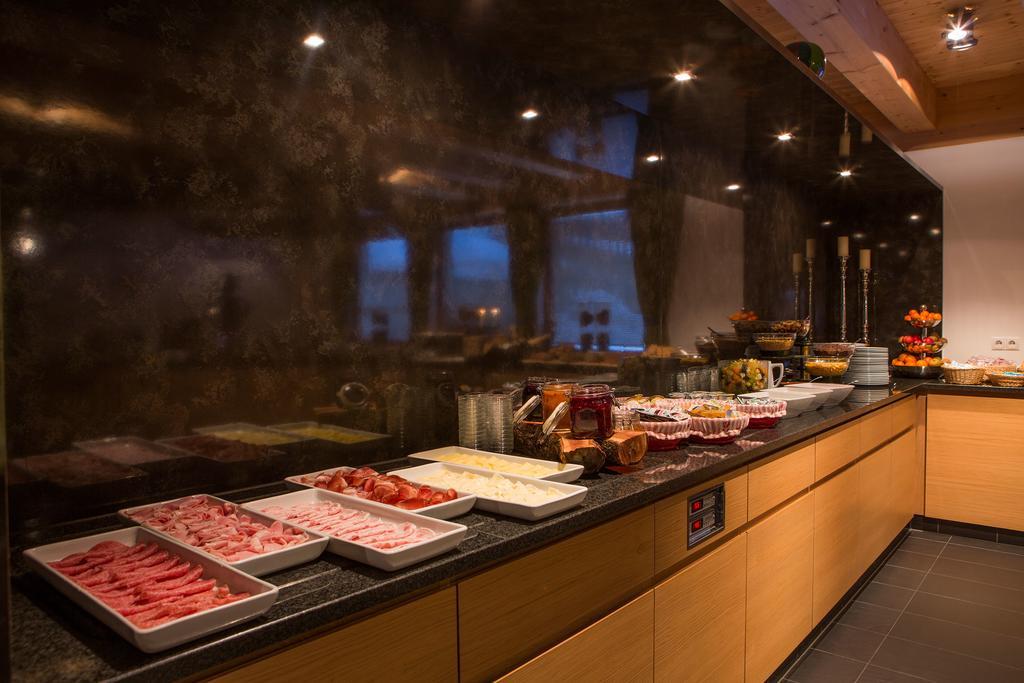 Hotel Rezia La Villa  Ngoại thất bức ảnh