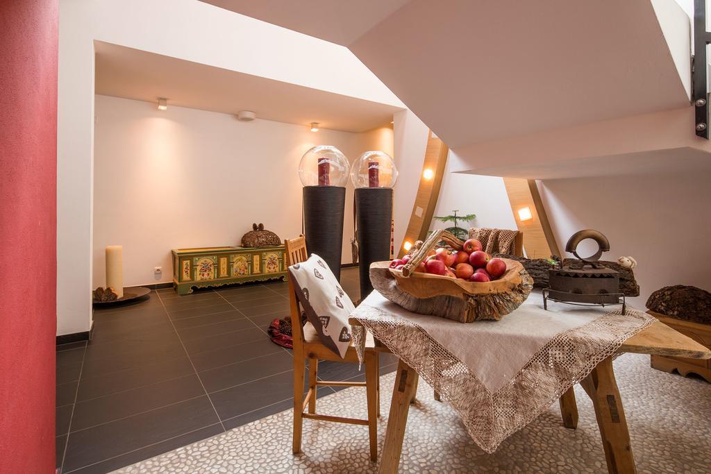 Hotel Rezia La Villa  Ngoại thất bức ảnh
